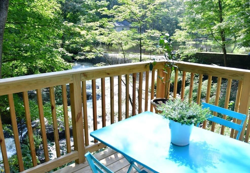 Cottage At Millpond Falls - A Romantic Escape Уоруик Екстериор снимка